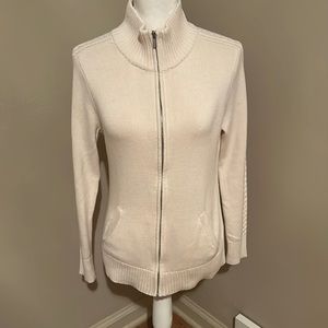 Talbots zip up cream cable knit sweater. 2 front pockets. Timeless and classic.
